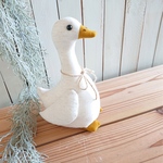 白アヒルさん　ぬいぐるみ　(サイズ中)
