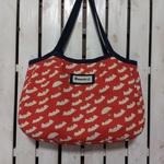 こだわりはデニムの持ち手！ぷっくりグラニーバッグ(コウモリ)