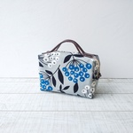 ハンドルポーチ  グレーの木の実 バッグインバッグ