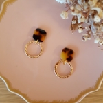 べっ甲アクリルパーツとリングパーツのピアス/イヤリング