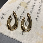 4個✦雫メタルピアス