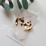 すりガラスオーバルリング×ゴールドリングのピアス