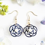 水引お花の和ピアス桜　ネイビー＆ホワイト