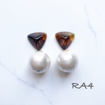 べっ甲×コットンパールのピアス・イヤリング