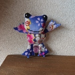 カエルのぬいぐるみブローチ3