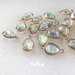 OP002☆2個セット☆人工オパール•オーロラカラー•雫•しずく☆パーツ•チャム•樹脂☆10x14mm