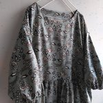 グレーボタニカルコットンふんわりゴムウエストギャザーチュニックワンピース