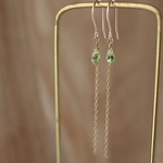 8月の誕生石。～ 選べる金具 ～ 14kgf 宝石質 ペリドット チェーンピアス  or イヤリング