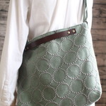 ハンドメイド・ミナペルホネン生地使用・マチ付き3WAYバッグ（新色タンバリン・green × gray）