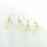 ひとひらリコリスのピアス/ノンホールピアス