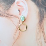 オーバル（ミントグリーン）とメタル（ペンタゴン）♡ピアス・イヤリング♪【14kgf/K14GF・チタン対応】