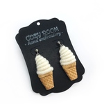 ソフトクリーム 刺繍ピアス イヤリング サージカルステンレス