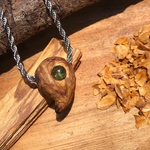 天然 palo santo 聖なる木パロサント 香木 幸運の樹 apatite 勾玉 ネックレス  