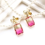 ガラスストーンピアス