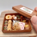 バームクーヘンと焼き菓子のミニチュアギフト