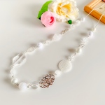 ◇カジュアルロングネックレス　クリアー＊ ホワイト 