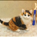 羊毛フェルト　猫　ふさふさな三毛猫ちゃん　ねこ　ネコ　猫フィギュア