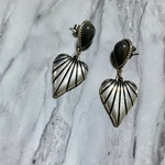 アンティークシルバー ハートピアス