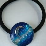 宇宙と月のヘアゴム
