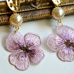 アンティーク風 刺繍フラワー ピアス*パープル