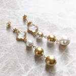ゴールドパールとシェルパーツのロングピアス イヤリング