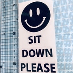  SIT  DOWN PLEASE ステッカー スマイリー