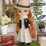 No.1666   白ピンドットワンピと黒ジャケット