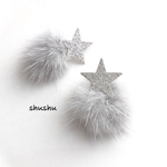 星×ファーピアス／イヤリング☆冬☆グレー　ラッピング対応