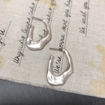 4個✦不規則フープピアス