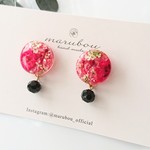 赤いお花とブラックビーズピアス/イヤリング