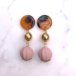 べっ甲×くすみピンク ピアス