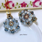スワロフスキー リング・ネックレス                                  “秋色ブルーのお花” 【ビーズアクセサリー】ビーズリング・ビーズネックレス