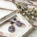 グリーンとヒョウ柄ピアス 秋 金属アレルギー対応 チタン 樹脂ピアス イヤリング 樹脂ノンホール