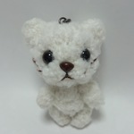 あみぐるみ 猫(オフホワイト 8.5cmストラップ付き)