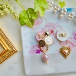 ピンクとホワイトのハートチャームピアス♡