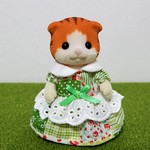 シルバニアファミリー　大人　パフスリーブ　レースワンピース　緑系　パッチ柄　服　シルバニア　着せ替え