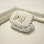 パールリボンがかわいいピルケース