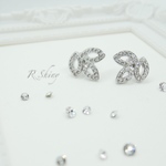 スワロフスキー リリークラスター風ピアス ☆グルーデコ 