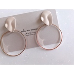 mat beige × ring pierce