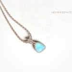 ヘミモルファイト macramé ペンダント
