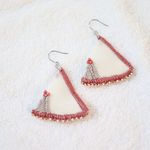 オーガンジー三角刺繍ピアス