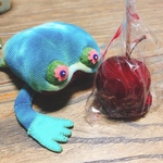 お花お目目keron  keron カエル ぬいぐるみ  カエルのぬいぐるみ モチモチ綿  プレゼントにも お守り  縁起物  布小物