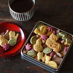 「ねこたちのふきよせ♪秋のクッキー缶」（M）