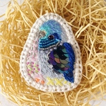 【futsu22さま オーダー品】マメルリハの手刺繍ブローチ