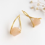 twist gold 多角形beadsピアス／イヤリング