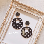 no.509 モノトーン ドット サークル ピアス、イヤリング