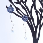 【IceBlue】ツル青バラのイヤーアクセサリー