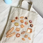 こんがりパンの 羊毛刺繍トート🍞🥖