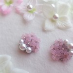 小さな花束ピアス ピンク