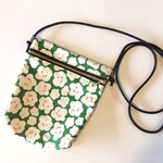 SALE！60%off！お花柄のお散歩ポシェット